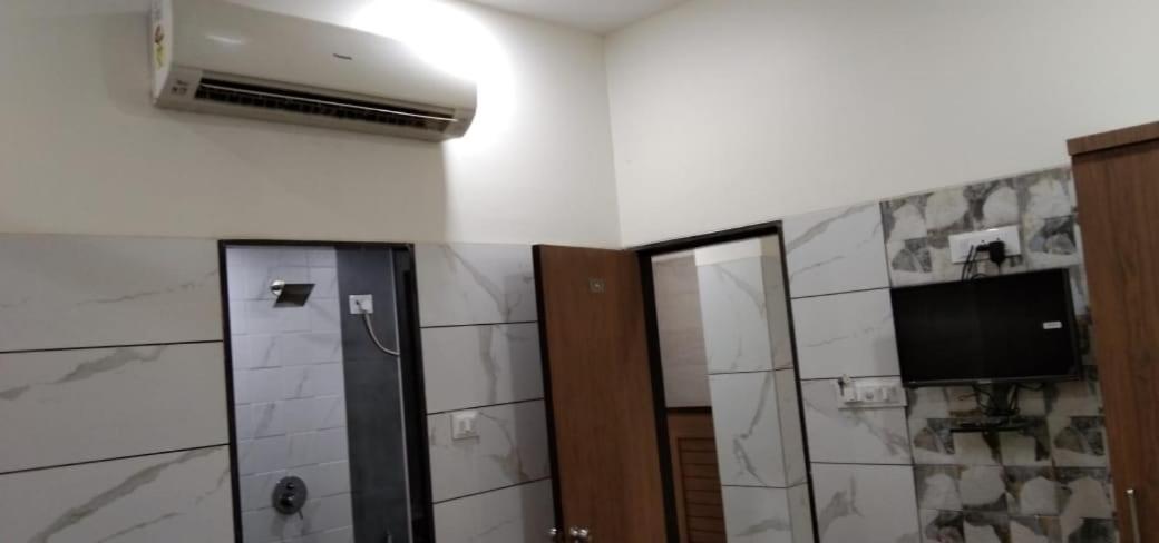 Hotel Royal Residency Mumbai Exterior photo